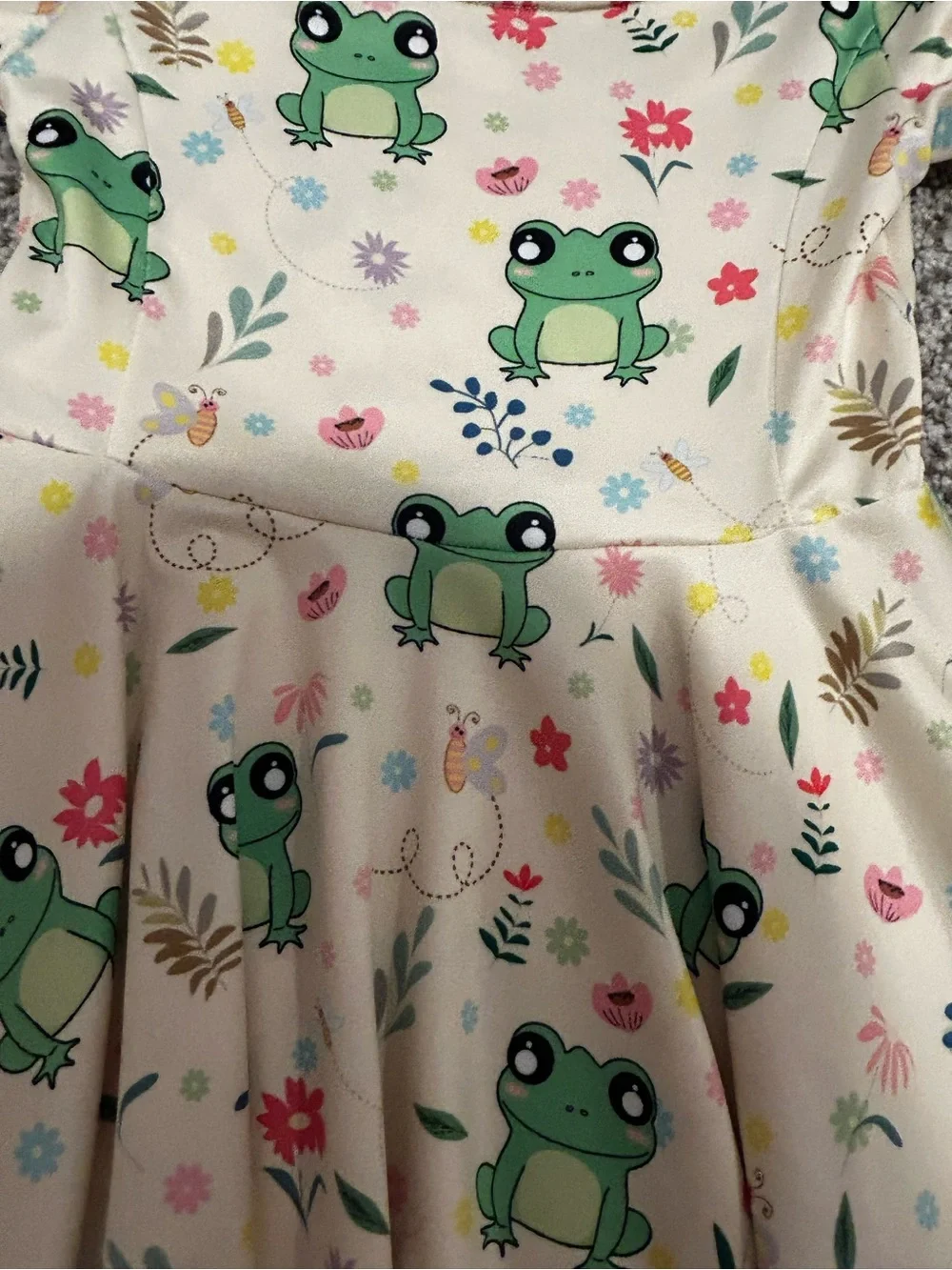 Long-Sleeve kids Dress with Frog Print size small 6